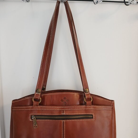 Patricia Nash Classic Shoulder Bag🤎 - Picture 3 of 15